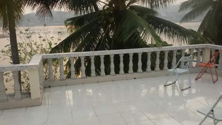 Kaupjai Guesthouse Ban Houayxay Exterior photo